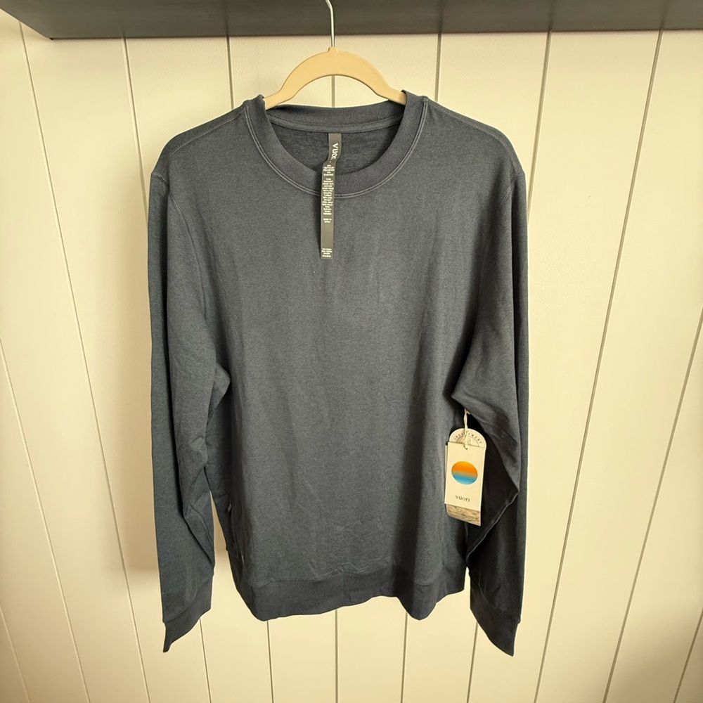 New Vuori Navy Ponto Performance Crew Size Large NWT